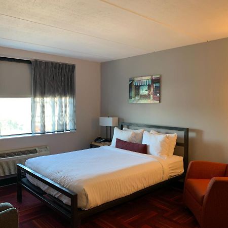 University Inn Минеаполис Екстериор снимка