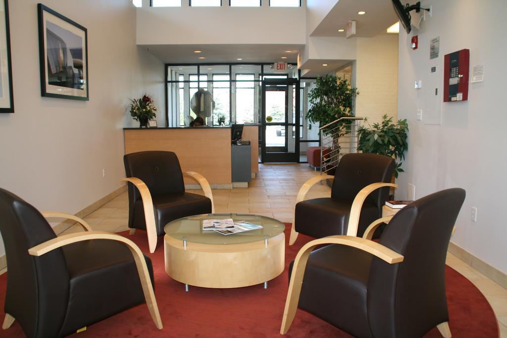 University Inn Минеаполис Екстериор снимка