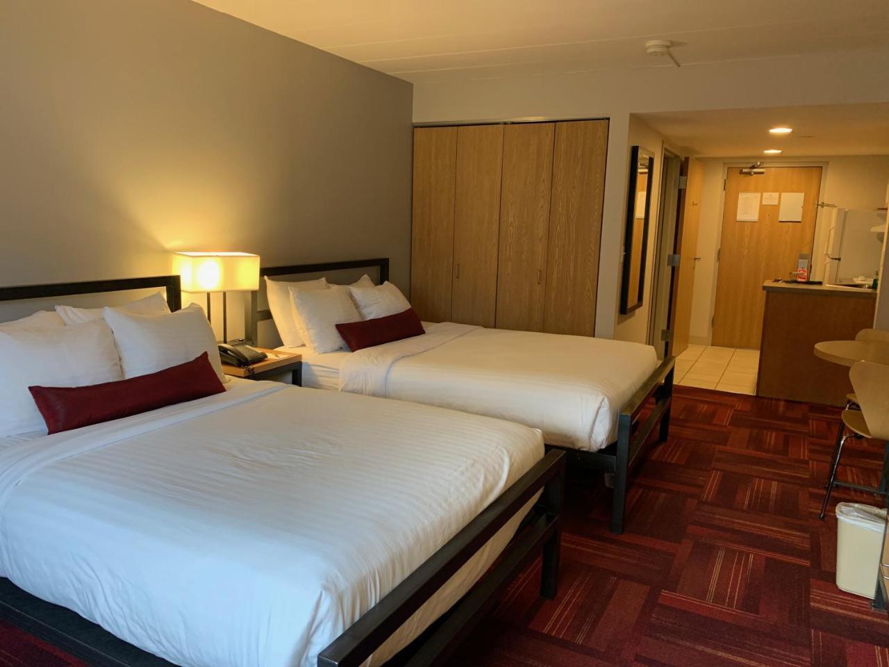 University Inn Минеаполис Екстериор снимка